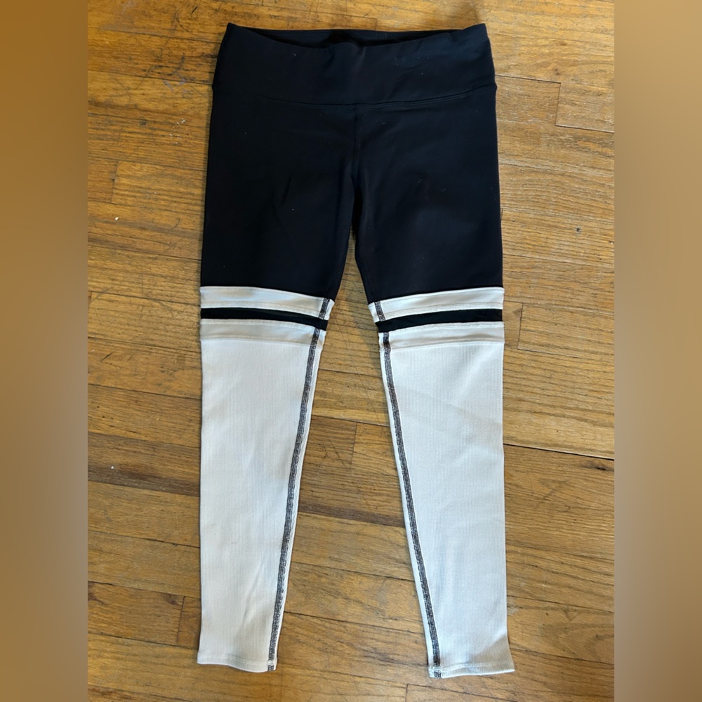 Alo women 3/4 yoga tight size S